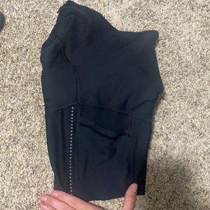 Lululemon City to Summit Cycling Short (EUC)